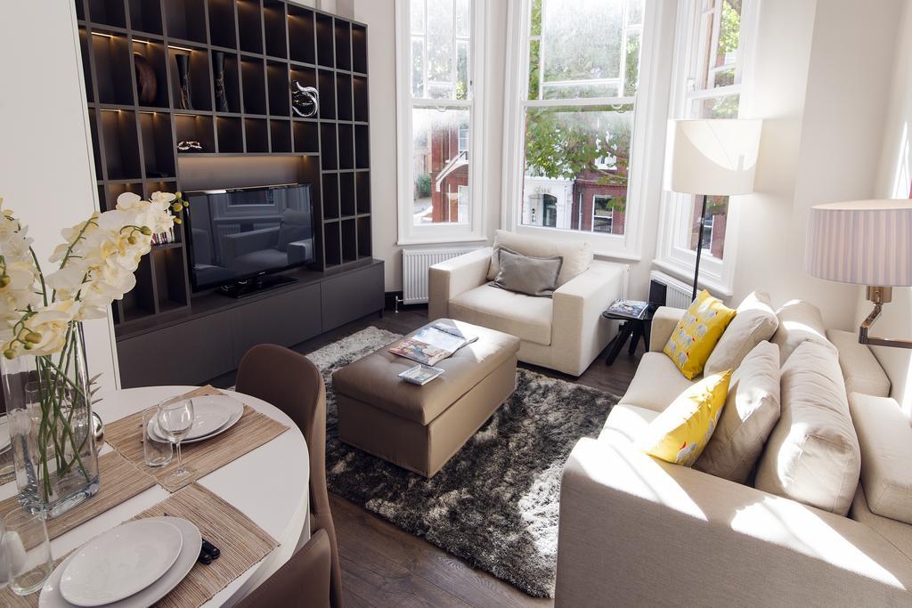 Kensington Garden View Apartment